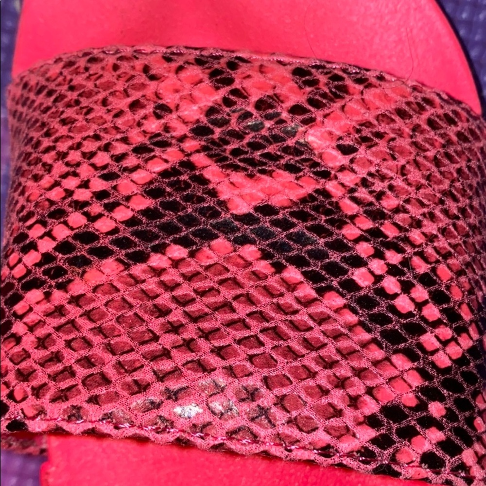 slides - Picture 4 of 5